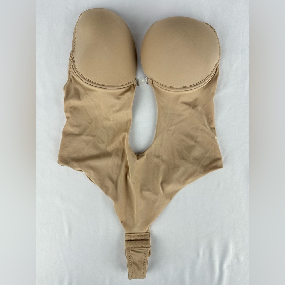 Feeling Girl Underwire Bra and Thong Shaper